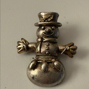 MJ Signed Vintage Silver Tone snowman Christmas winter Print Oval Brooch / Pin